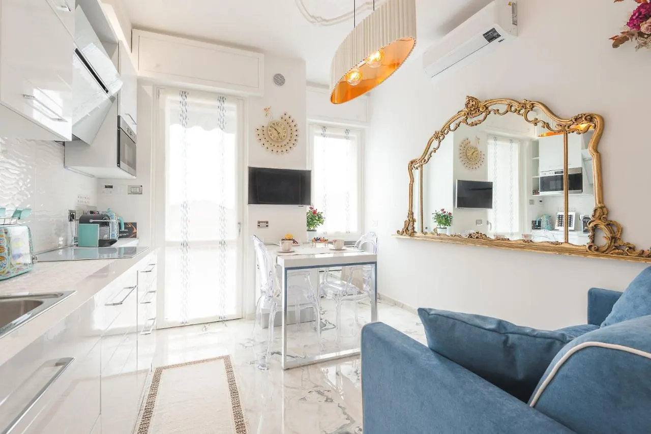 Suite La Fenice Bergamo Apartment